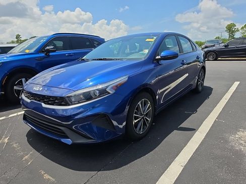 Certified 2023 Kia Forte LXS w/ LXS Technology Package FWD image 5