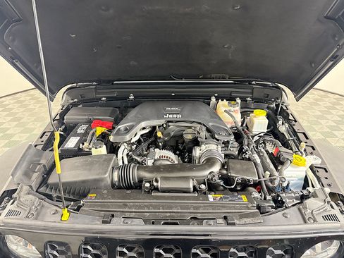 Used 2021 Jeep Gladiator Sport w/ Trailer Tow Package image 39