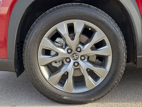 Used 2024 Toyota Grand Highlander Limited image 12