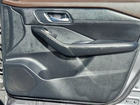 Certified 2023 Nissan Rogue SV w/ SV Premium B Package image 15