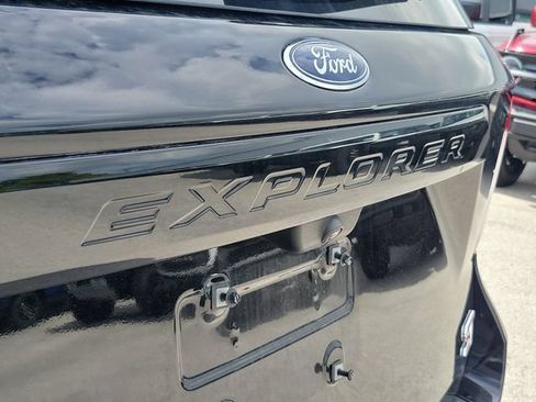 Used 2023 Ford Explorer ST w/ Equipment Group 401A AWD/4WD image 5