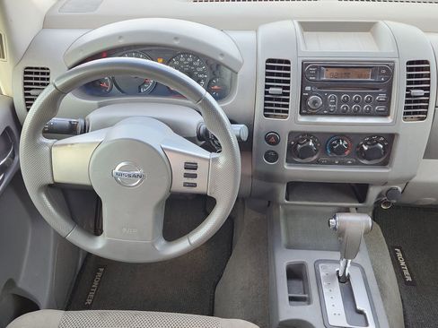 Used 2006 Nissan Frontier SE w/ (P01) Power Pkg image 30