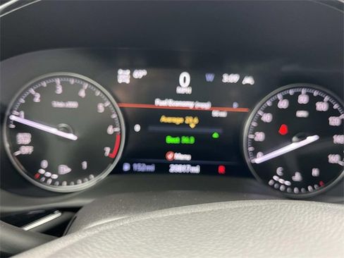 Used 2023 Buick Envision Avenir image 39