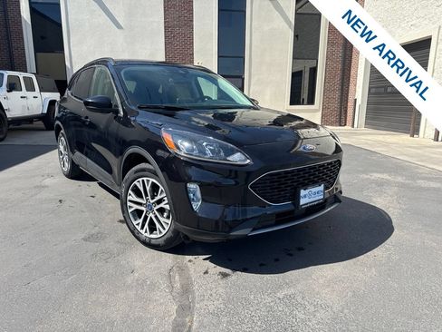 Used 2021 Ford Escape SEL w/ Technology Package AWD/4WD image 1