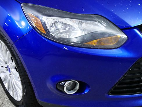 Used 2012 Ford Focus Titanium image 16