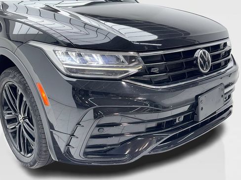 Used 2022 Volkswagen Tiguan SE R-Line FWD image 3