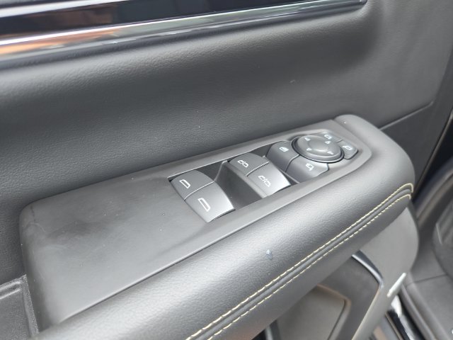 Used 2026 GMC Yukon Elevation RWD image 22