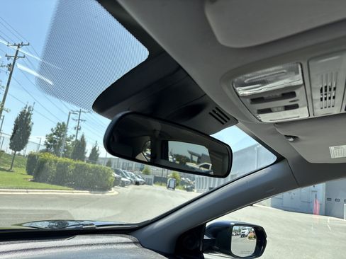 Used 2018 Honda CR-V EX image 27