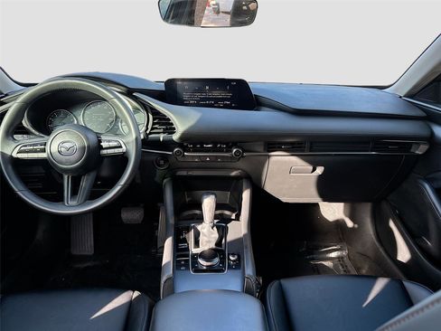 Used 2021 MAZDA MAZDA3 s image 23