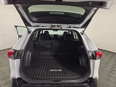 Used 2023 Toyota RAV4 SE AWD/4WD image 31