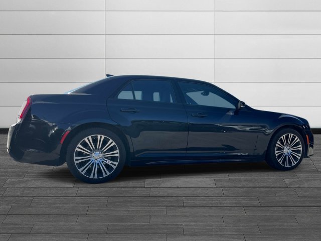 Used 2022 Chrysler 300 S w/ Comfort Group RWD image 3