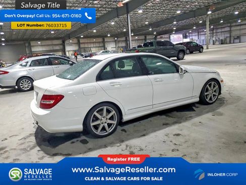 Used 2013 Mercedes-Benz C 250 Sedan image 4