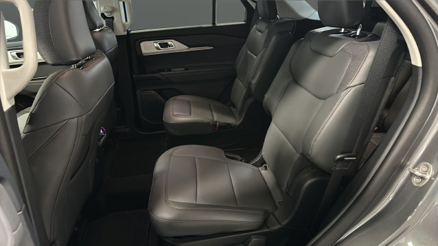 New 2026 Ford Explorer Active w/ Active Comfort Package AWD/4WD image 21