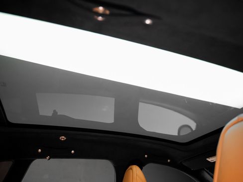 Used 2021 Aston Martin DBX image 68