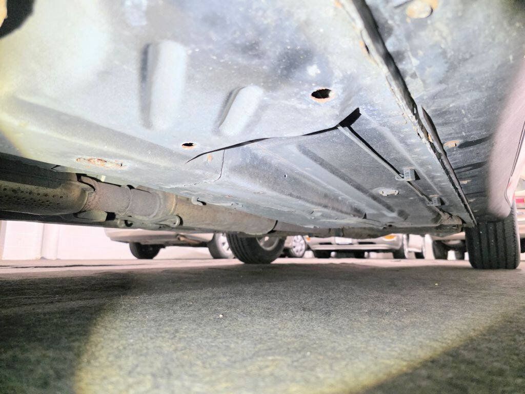 Used 1997 Oldsmobile Aurora FWD image 10