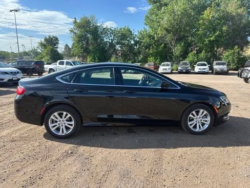 Used 2015 Chrysler 200 Limited w/ Convenience Group FWD image 7