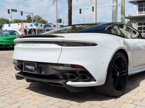 Used 2020 Aston Martin DBS Superleggera RWD image 14