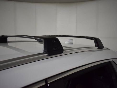 Certified 2025 Nissan Kicks SR w/ Illumination Package image 40