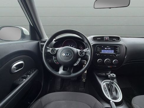 Used 2017 Kia Soul w/ Convenience Package image 11