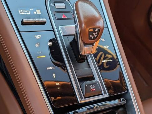 Used 2023 Porsche Panamera Platinum Edition w/ Sportdesign Package image 20