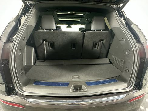 Used 2023 Buick Enclave Essence w/ Experience Buick Package image 29