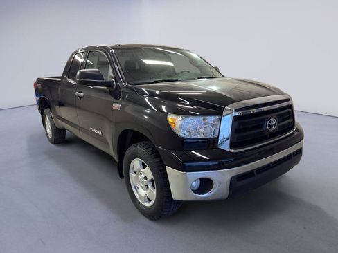 Used 2013 Toyota Tundra 4x4 Double Cab w/ TRD Off-Road Pkg image 1