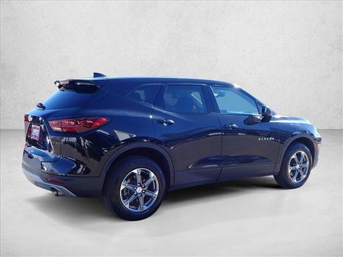 Used 2023 Chevrolet Blazer LT image 4