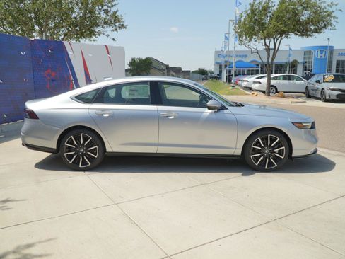 New 2026 Honda Accord Touring image 4