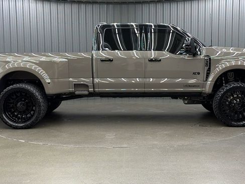 Used 2026 Ford F450 Platinum w/ Platinum Plus Package image 6