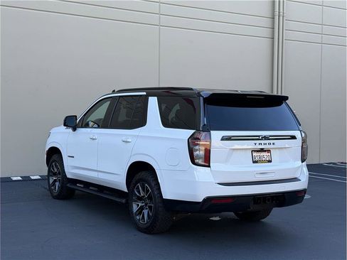 Used 2021 Chevrolet Tahoe Z71 w/ Z71 Signature Package image 4