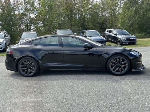 Used 2021 Tesla Model S Plaid image 8