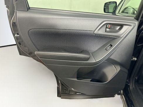 Used 2018 Subaru Forester 2.5i Premium AWD/4WD image 26