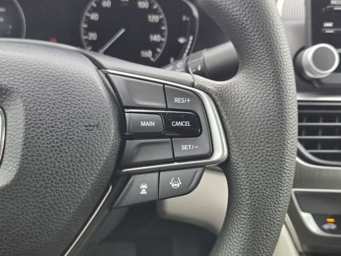 Used 2018 Honda Accord LX image 28