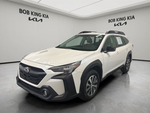 Used 2023 Subaru Outback Premium AWD/4WD image 1