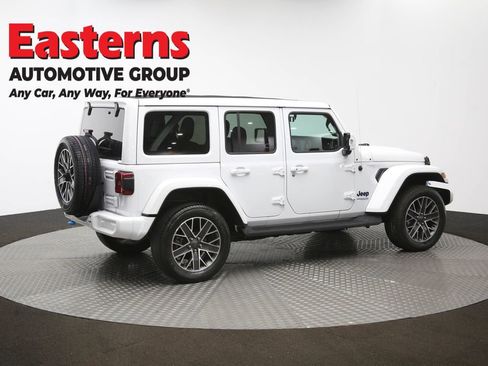 Used 2022 Jeep Wrangler Unlimited Sahara image 44