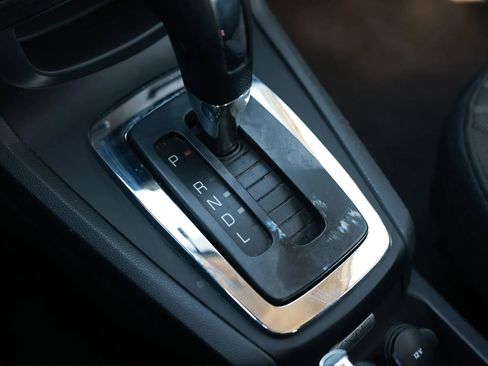 Used 2013 Ford Fiesta SE image 37