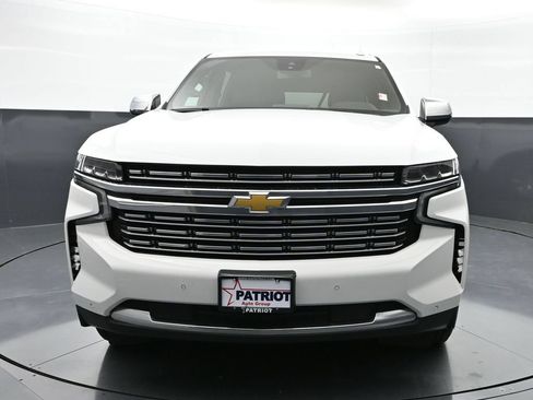 Used 2023 Chevrolet Suburban Premier AWD/4WD image 38