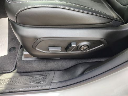 New 2026 Jeep Grand Cherokee Altitude image 21