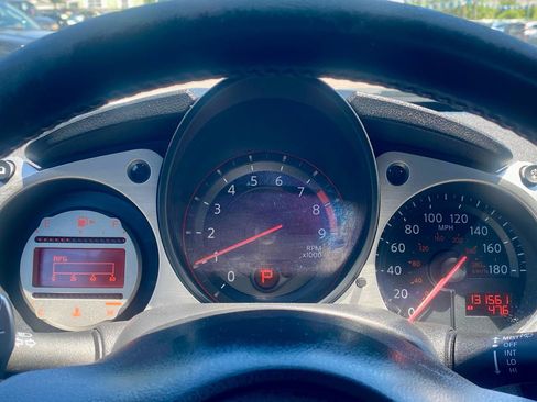 Used 2010 Nissan 370Z Touring w/ Sport Pkg RWD image 14