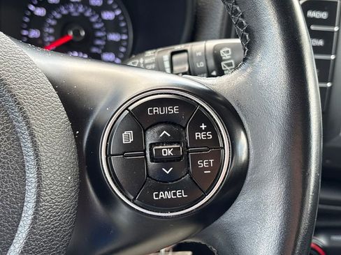 Used 2020 Kia Soul X-Line FWD image 11