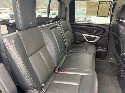 Used 2016 Nissan Titan SL image 27
