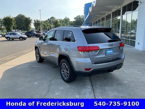 Used 2017 Jeep Grand Cherokee Limited w/ Luxury Group II AWD/4WD image 3