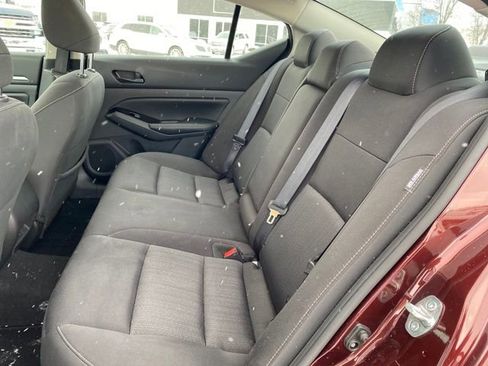 Used 2023 Nissan Altima 2.5 SV image 18