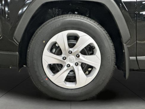 New 2025 Toyota RAV4 LE image 31