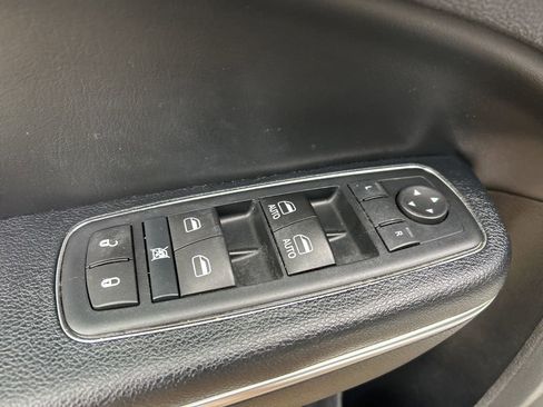 Used 2017 Chrysler 300 S w/ 300S Premium Group image 19