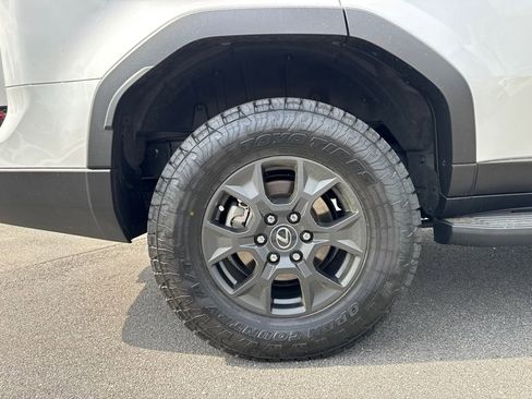 Used 2024 Lexus GX 550 AWD/4WD image 17