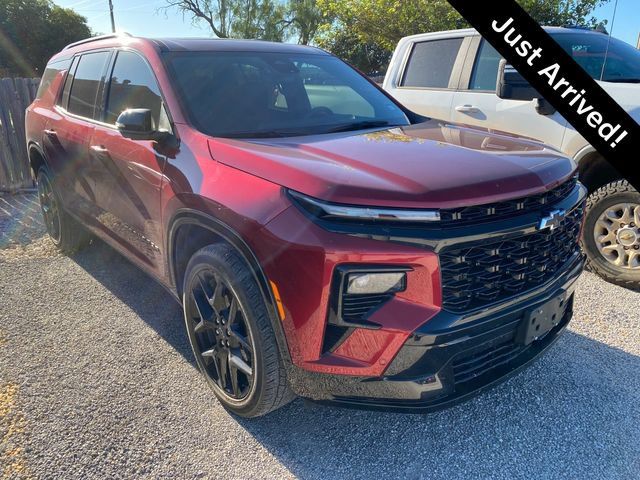 Used 2024 Chevrolet Traverse RS w/ LPO, Floor Liner Package FWD image 1