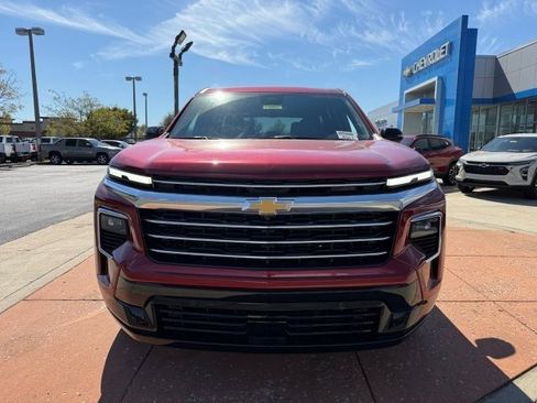 New 2026 Chevrolet Traverse High Country w/ LPO, Floor Liner Package image 2
