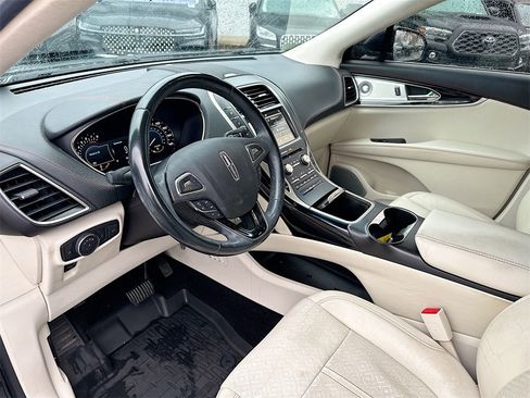 Used 2017 Lincoln MKX Black Label w/ Lincoln MKX Climate Package image 10