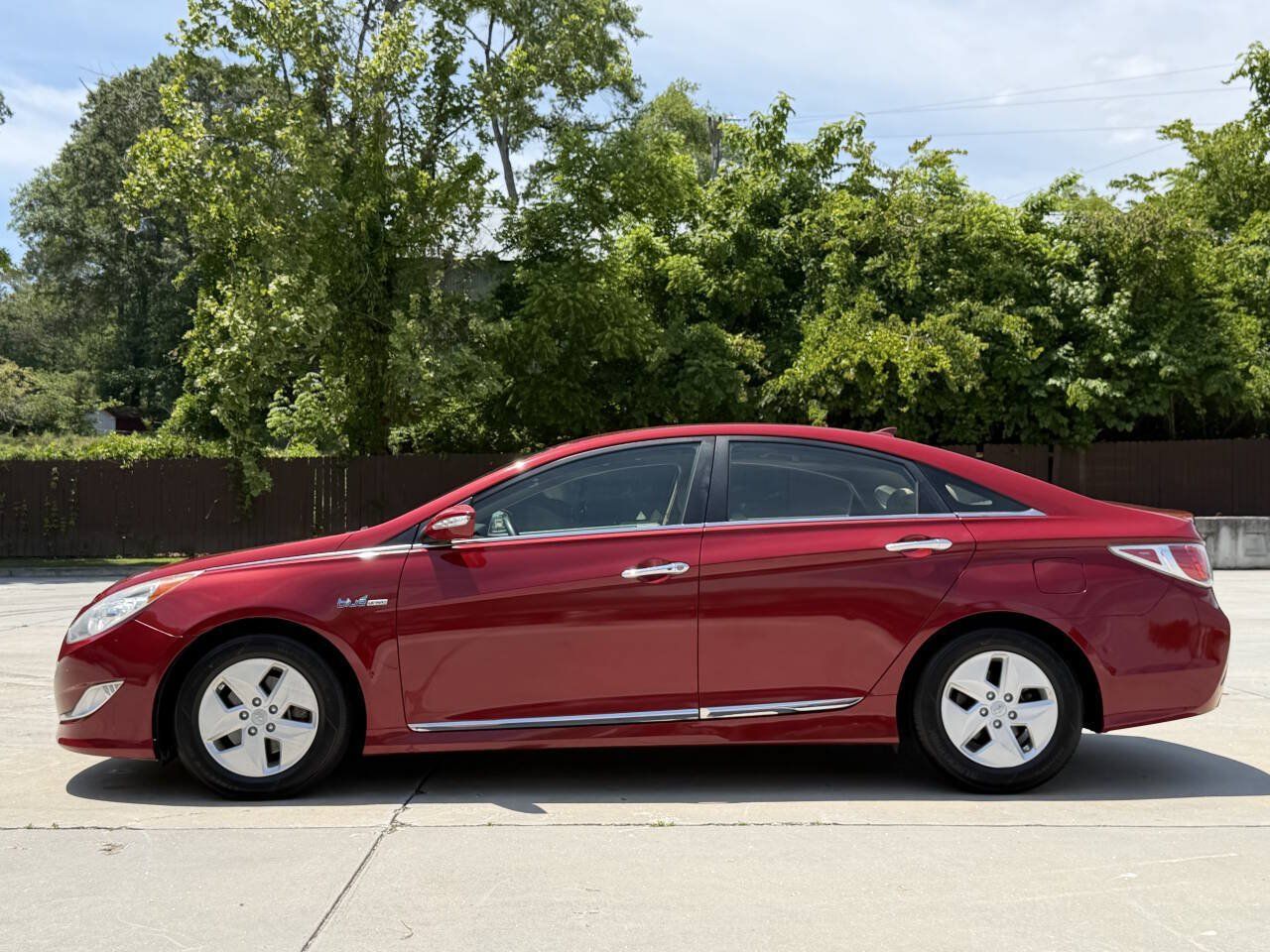 Used 2012 Hyundai Sonata Hybrid w/ Leather Pkg FWD image 22